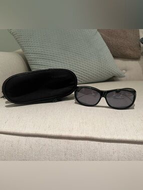 Cocoons Black Polarized Lens Sunglasses with Case | OS | No Scratches on Lens